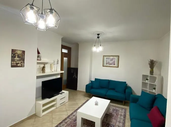 Chlo 3 Apartment *